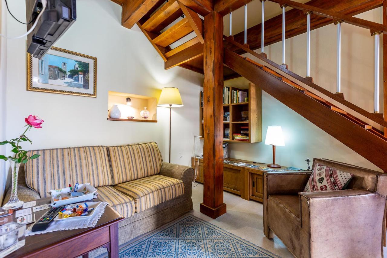 Affittacamere Is Coronas Isili Extérieur photo